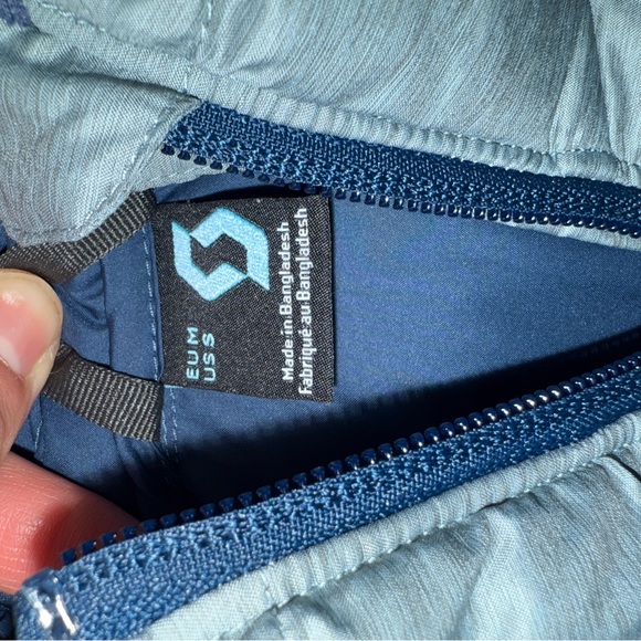 Women’s Scott Puffer Jacket - Picture 2 of 2